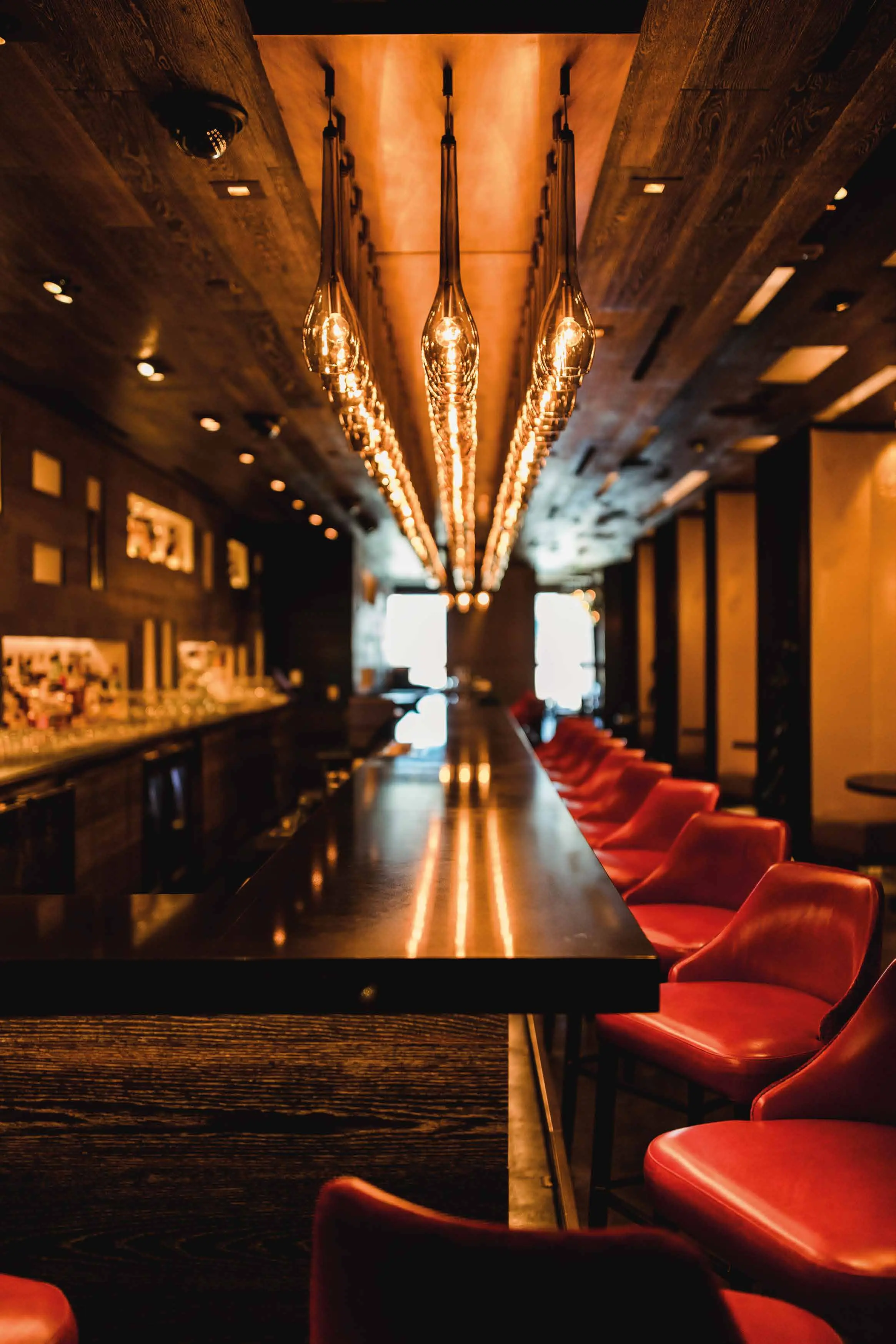 Interior de restaurante contemporáneo
